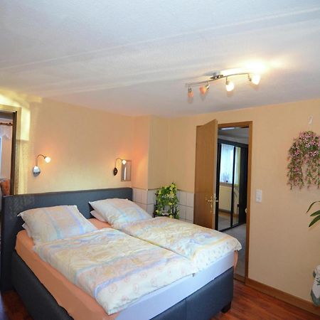 Holiday Home With Garden Neustadt am Rennsteig Exterior foto