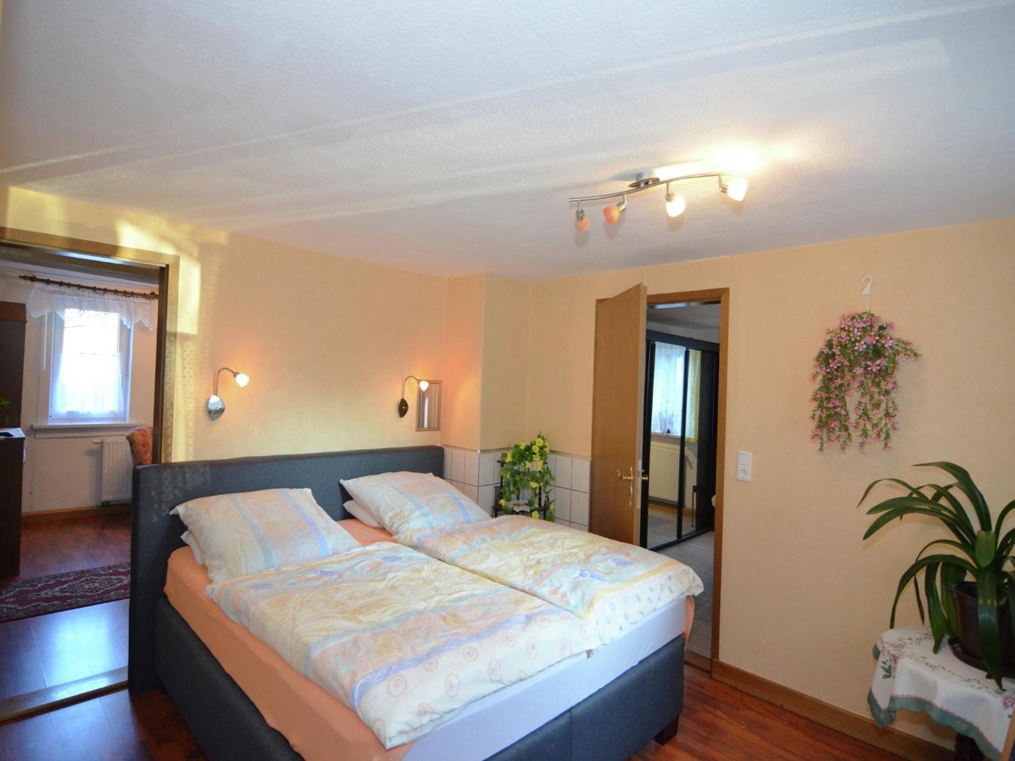 Holiday Home With Garden Neustadt am Rennsteig Exterior foto