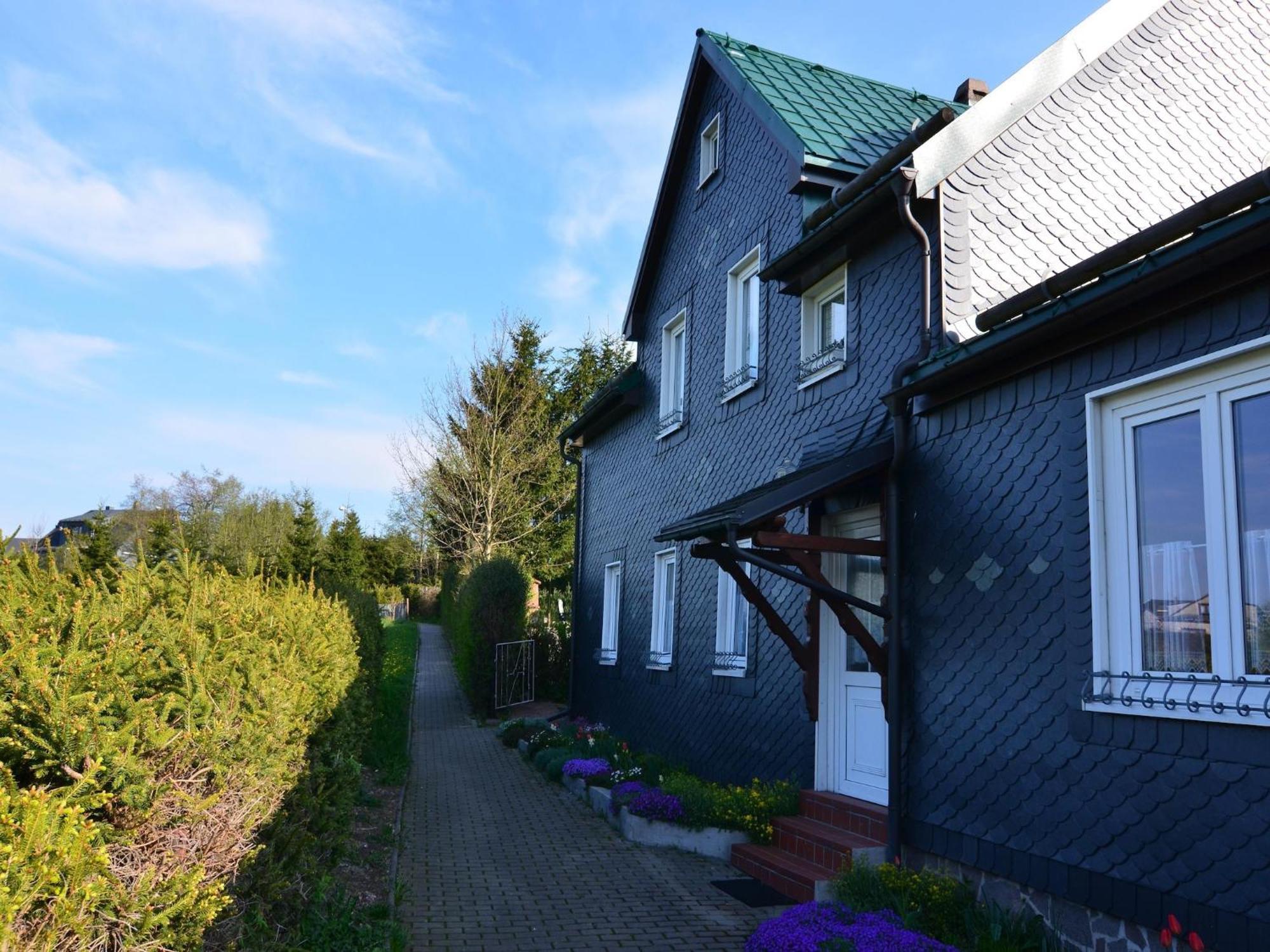 Holiday Home With Garden Neustadt am Rennsteig Exterior foto