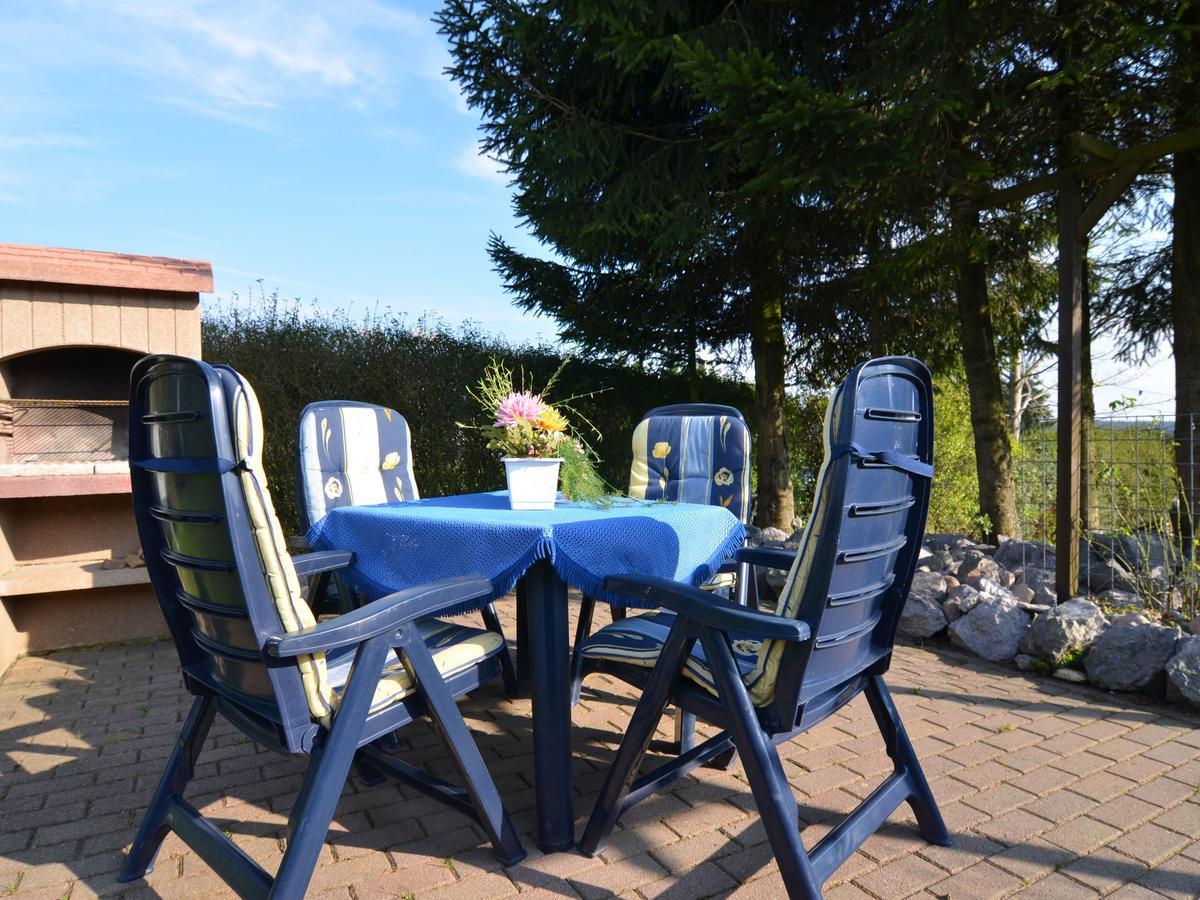 Holiday Home With Garden Neustadt am Rennsteig Exterior foto